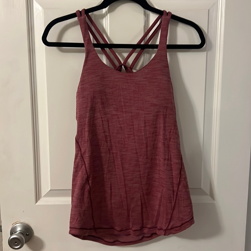 Lululemon top
